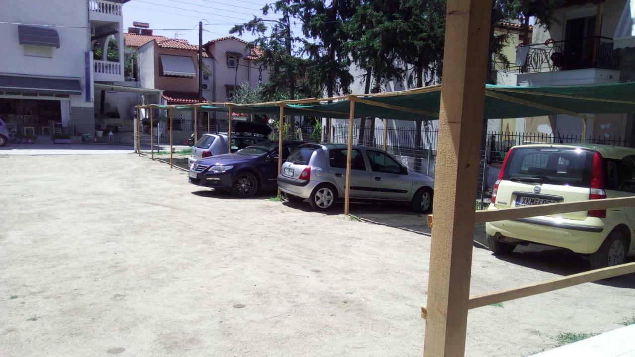 Persefoni Rooms Apartments & Mezonetes Toroni Exterior photo